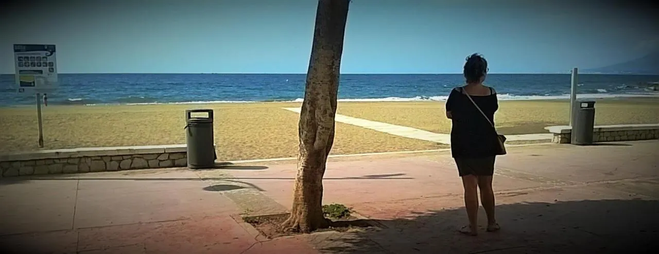 Дом отдыха Вилла 1St Line Beach El Palo - La Kasita Малага